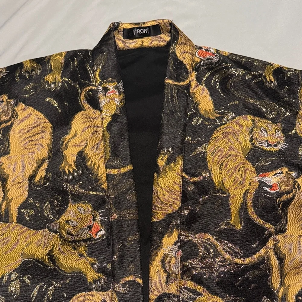 Tiger Print Kimono Jacket - Picture 2 of 4